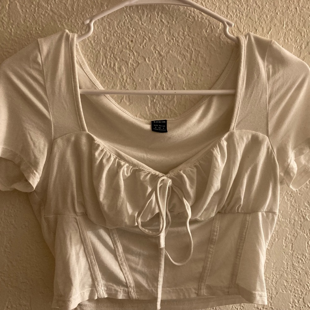 SHEIN crop/halter top - Picture 4 of 4